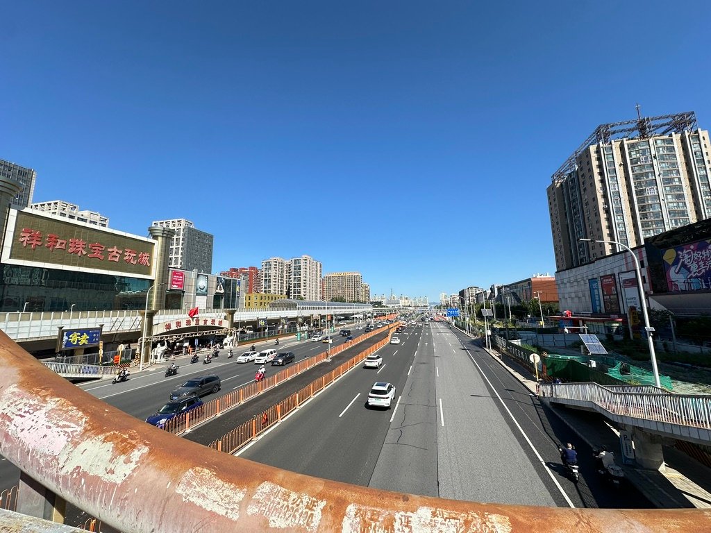 Beyond Beijing’s Tourist Attractions: A Walk Around Lishuiqiao (立水桥) — Shopping Malls, Local Life and Hidden Antique Treasures